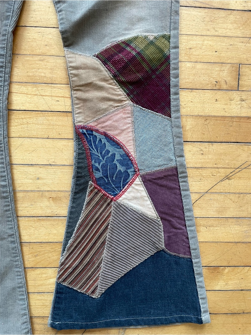 Y2K Miss Sixty Vintage Patchwork Love Flare Corduroy Jeans 26 Euro Hippy - Picture 4 of 16